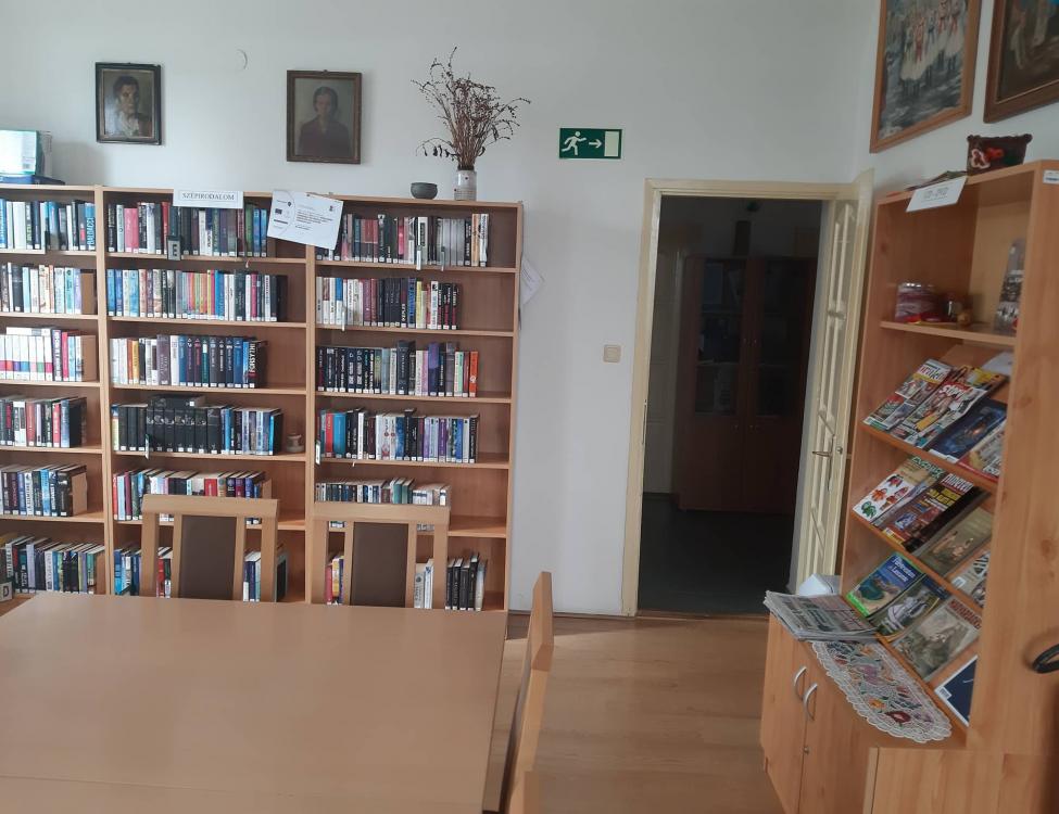 Szentlászló könyvtár