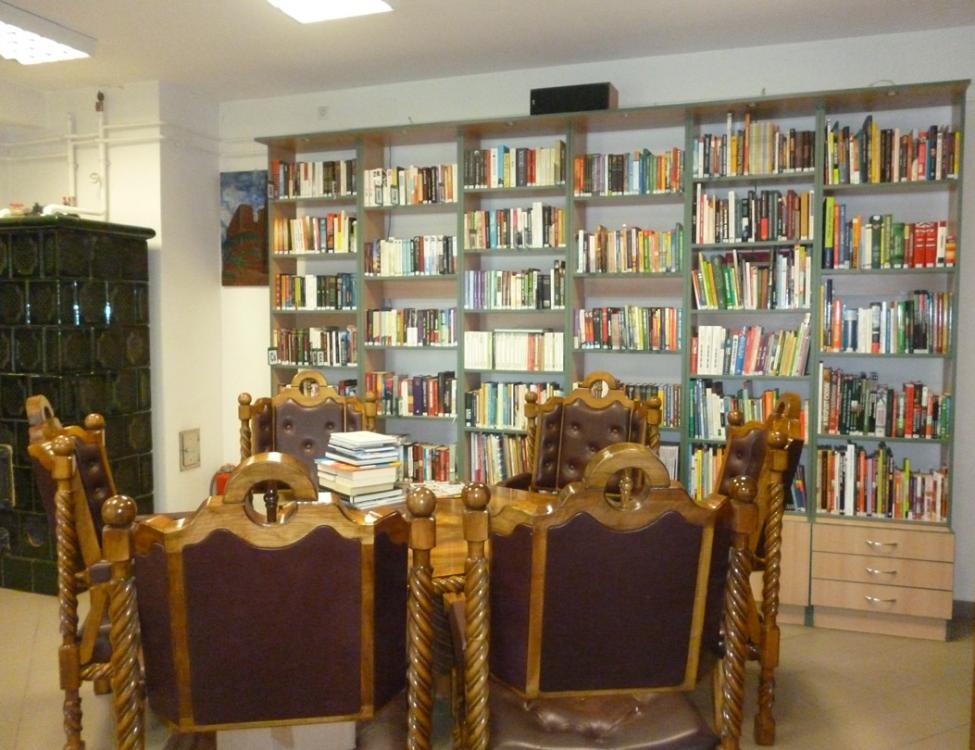 Cserdi könyvtár